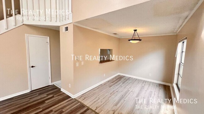Building Photo - 10207 Comfort Cir