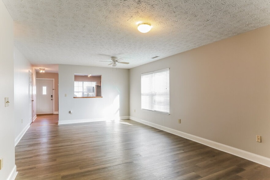 Building Photo - 3819 Liriope St