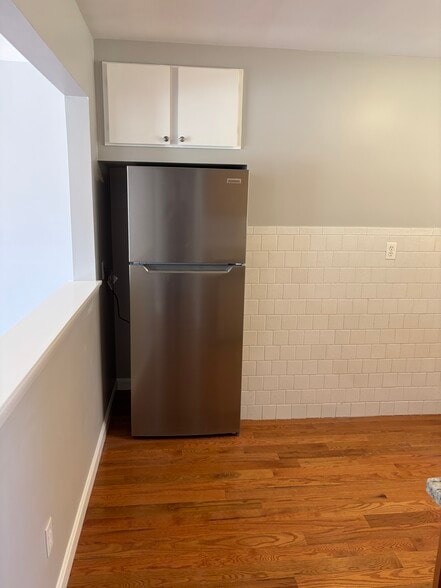 Building Photo - 11 Brierway Dr