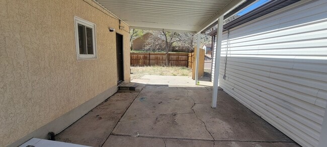 Building Photo - 501 Allison Ave