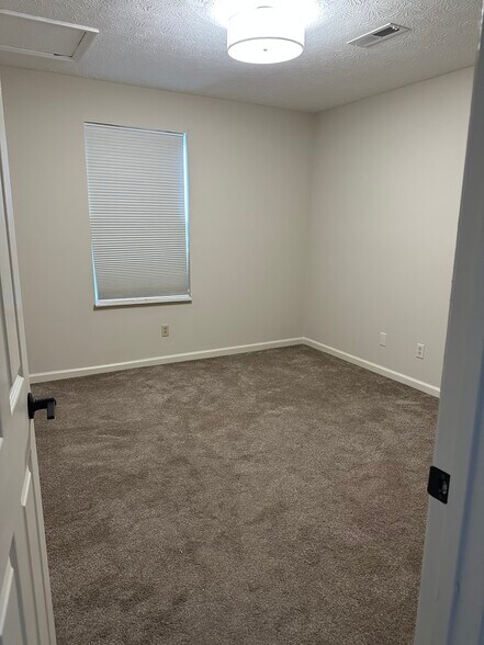 2nd Bedroom - 5425 Jacksboro Pike