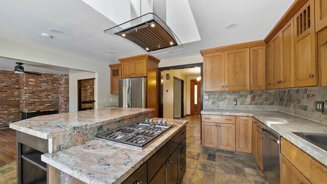 Building Photo - Southwest Reno Stunner - One of a Kind!!!!