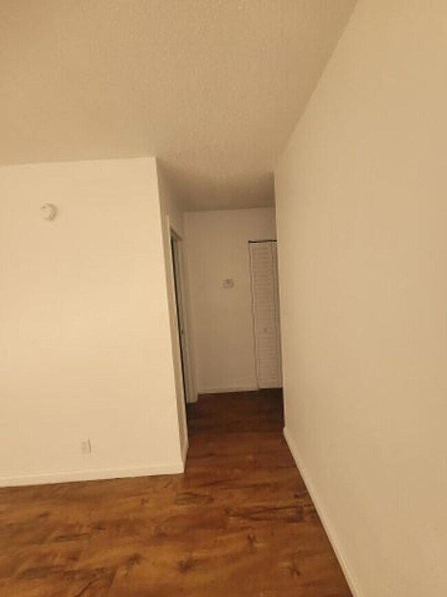 Building Photo - 103 Riverside Drive 4, Coral Springs, FL 3...