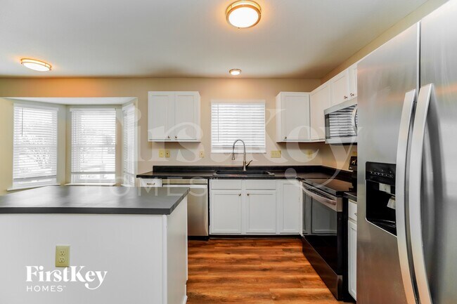 Building Photo - 7809 Astra Cir