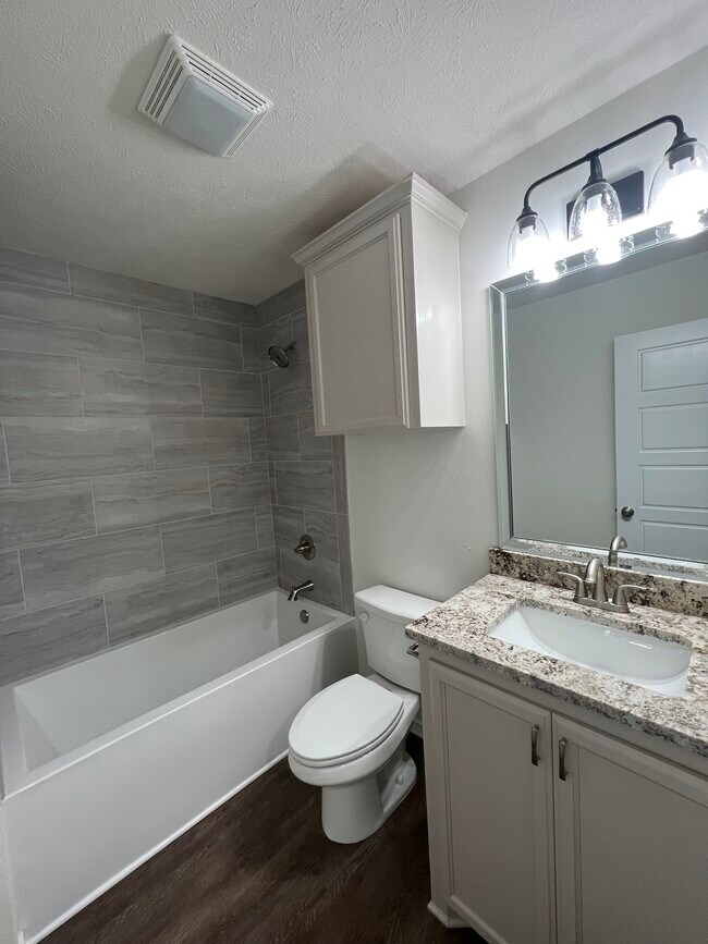 Building Photo - 3927 Brynlee Cir