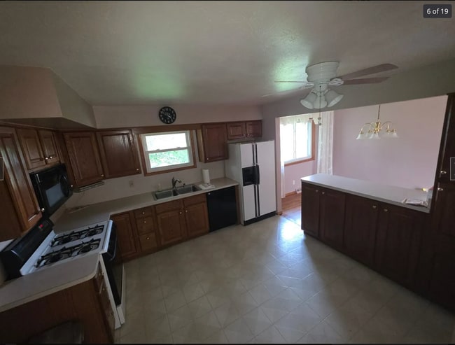 Building Photo - 2908 Bowmen Ln