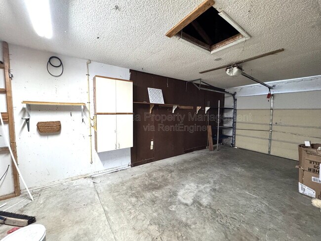 Building Photo - 563 Fort Smith Blvd