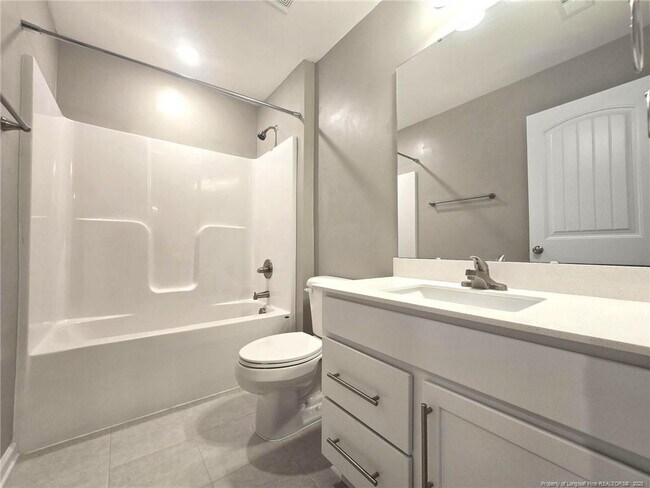 Building Photo - 7018 Summerlin Dr