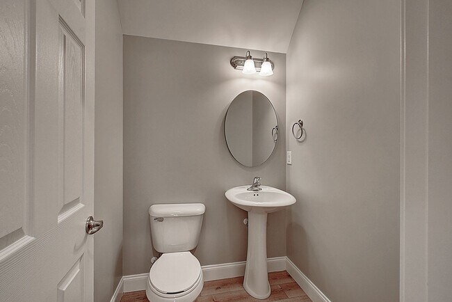 Building Photo - Newer construction single family home for lease!