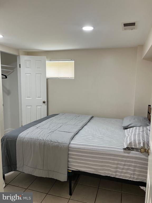 Building Photo - 1422 E St