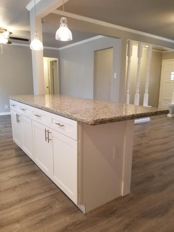 Building Photo - 1932 W Decker Ave