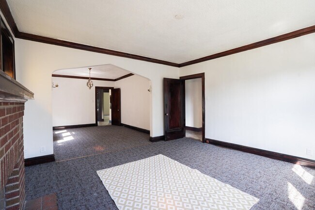 Building Photo - 4641 Penrose St