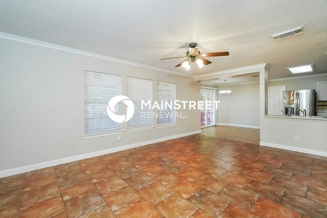 Building Photo - 3 Bedroom Pet-Friendly Home in Converse, TX with Main Street Renewal