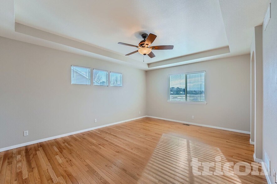 Building Photo - 1220 Sunset Way