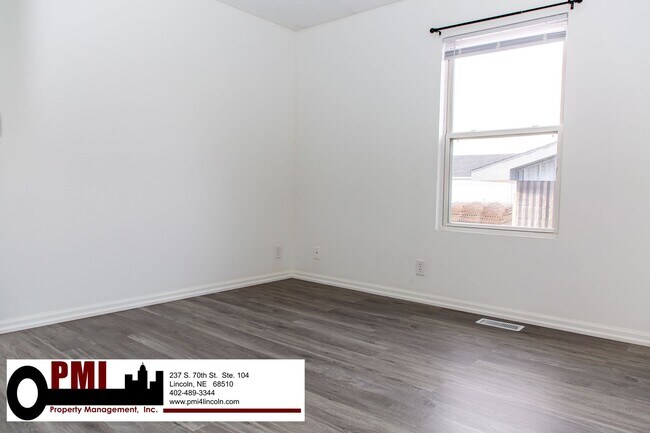 Building Photo - 2929 N 49th St