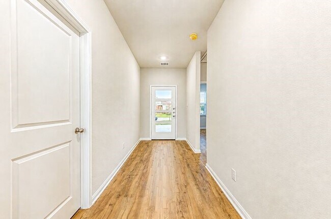 Building Photo - 1512 Jean Mdw Dr