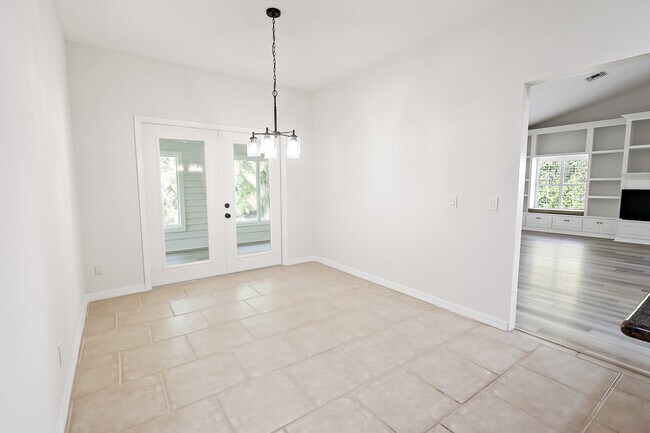 Building Photo - 410 Arrowhead Trail