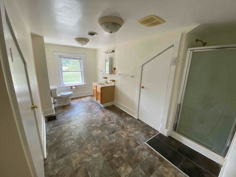Building Photo - 1532 Burney Ln