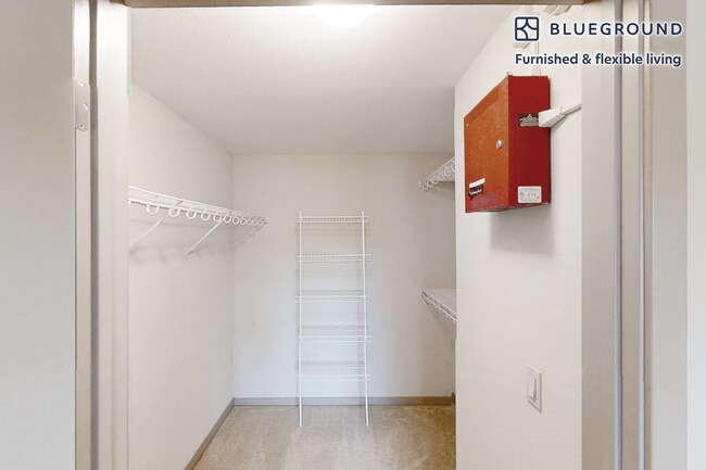 Building Photo - 5200 Iron Horse Pkwy