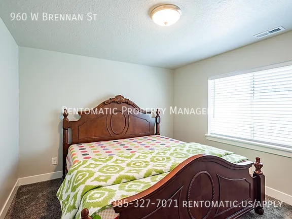 Building Photo - 960 W Brennan St