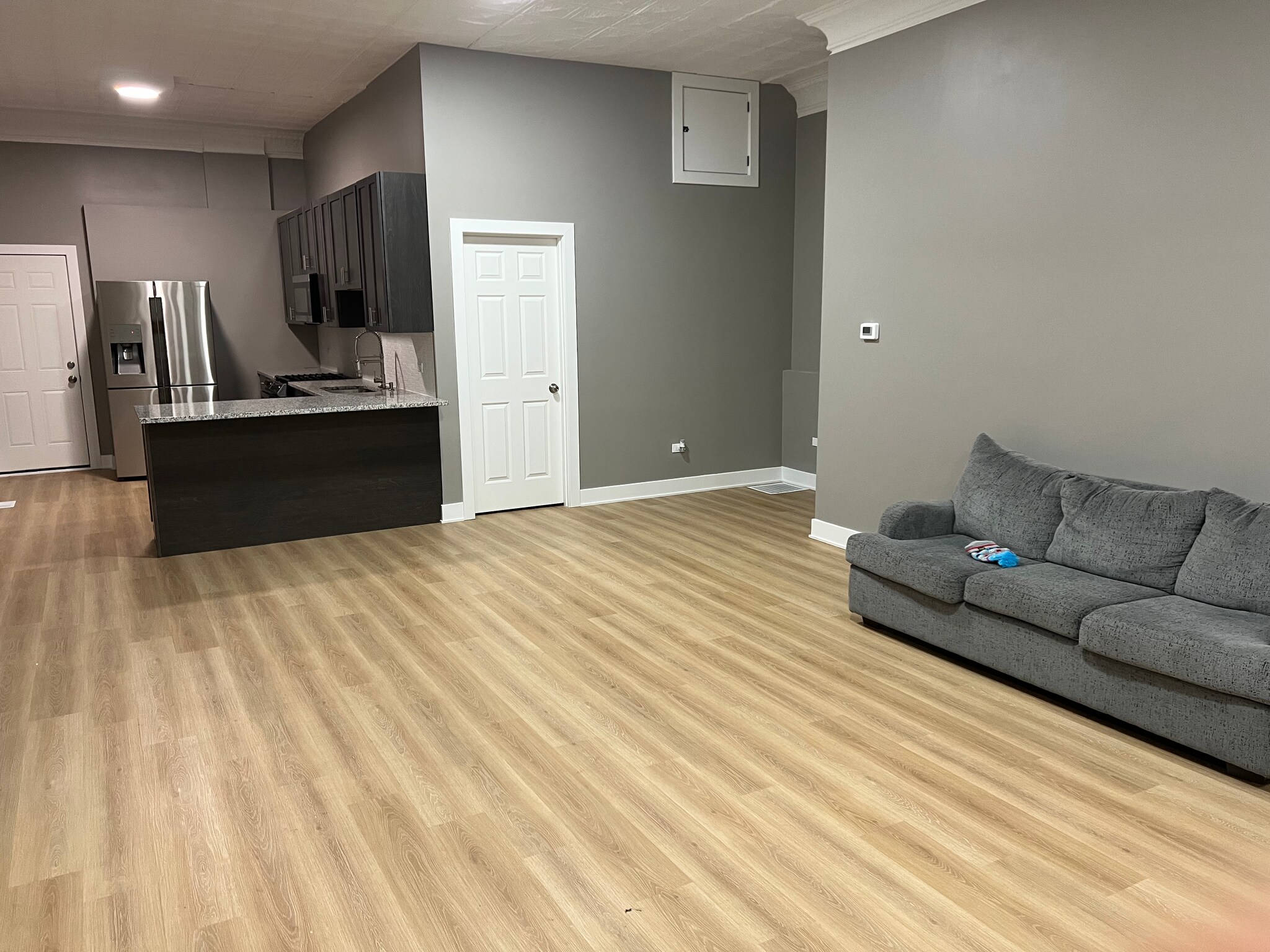 Building Photo - 3001 W 41st St