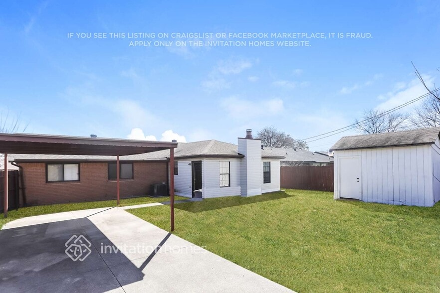 Building Photo - 2621 Princeton Dr