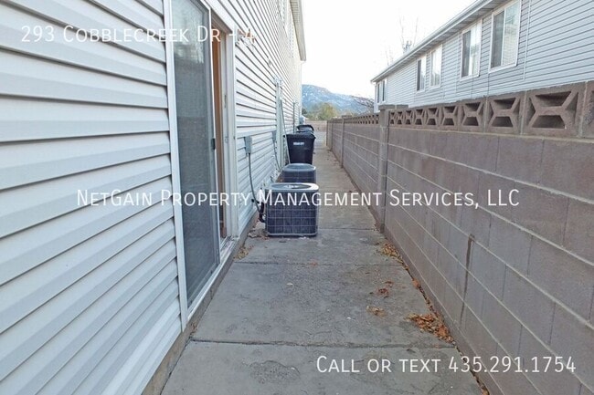 Building Photo - 293 E Cobblecreek Dr