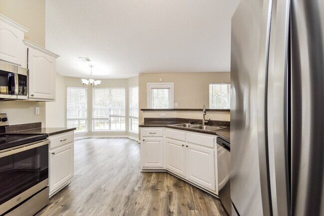 Building Photo - 5755 Kuykendall Dr