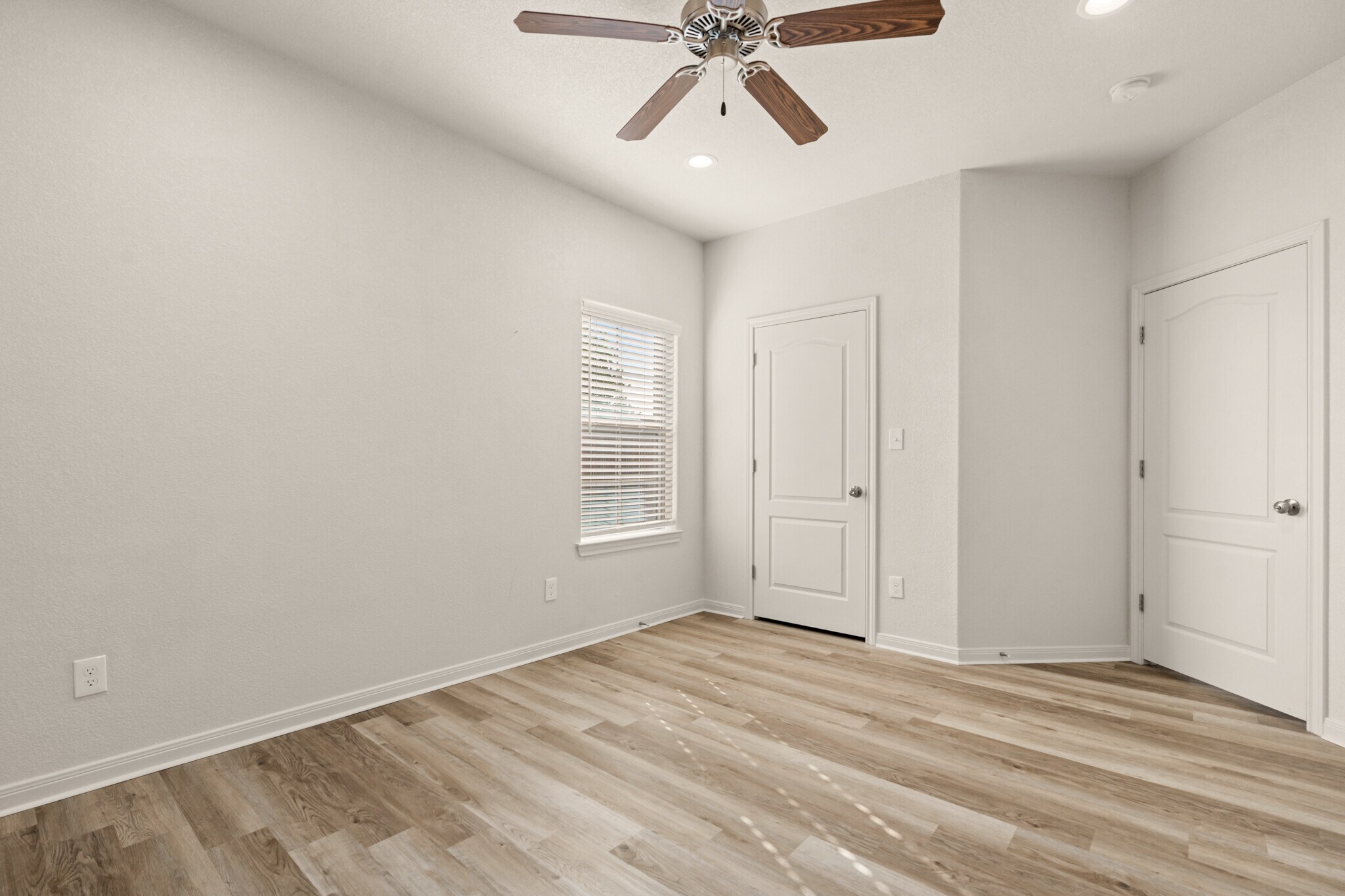 Building Photo - 301 W Panther Way