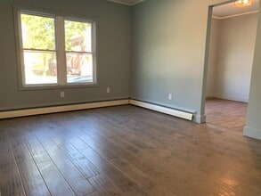 Building Photo - 420 Emmet St