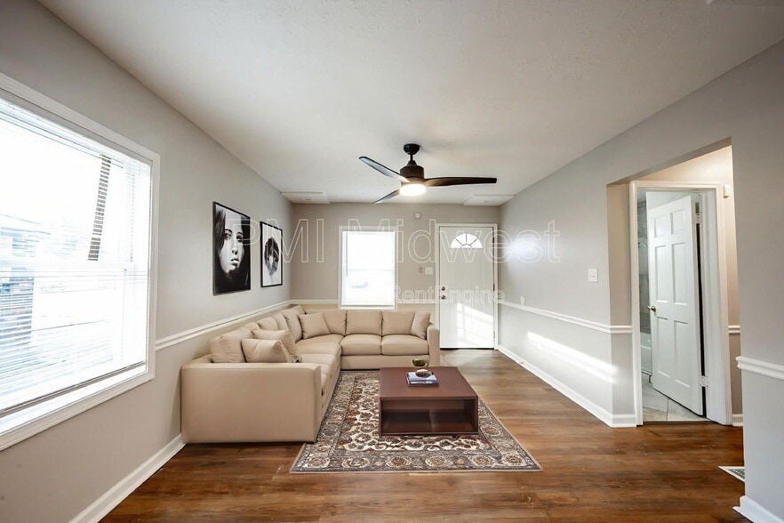 Building Photo - 3101 N Temple Ave