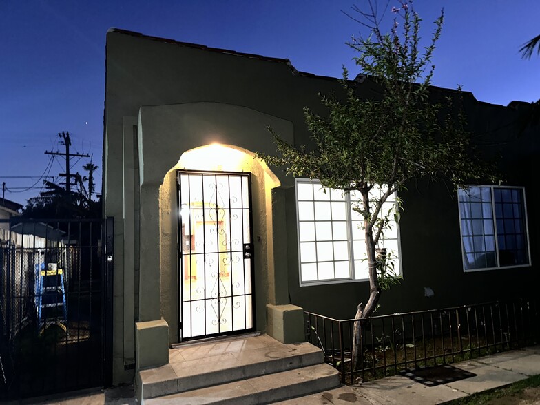 Building Photo - 4126 W 22nd Pl