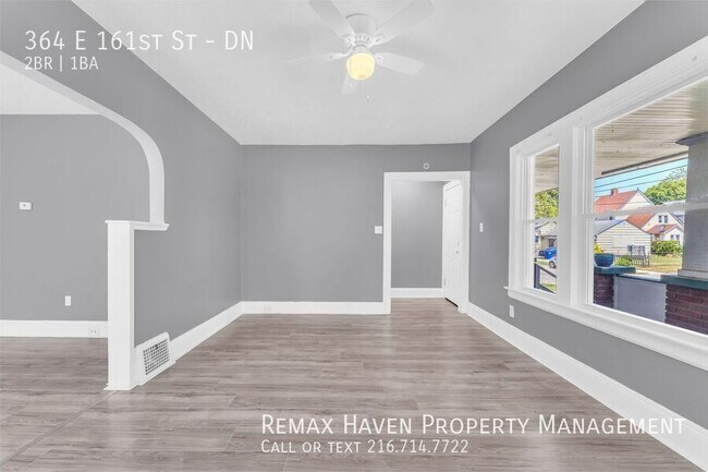 Building Photo - 364 E 161st St