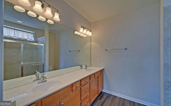 Building Photo - 6218 Azalea Way