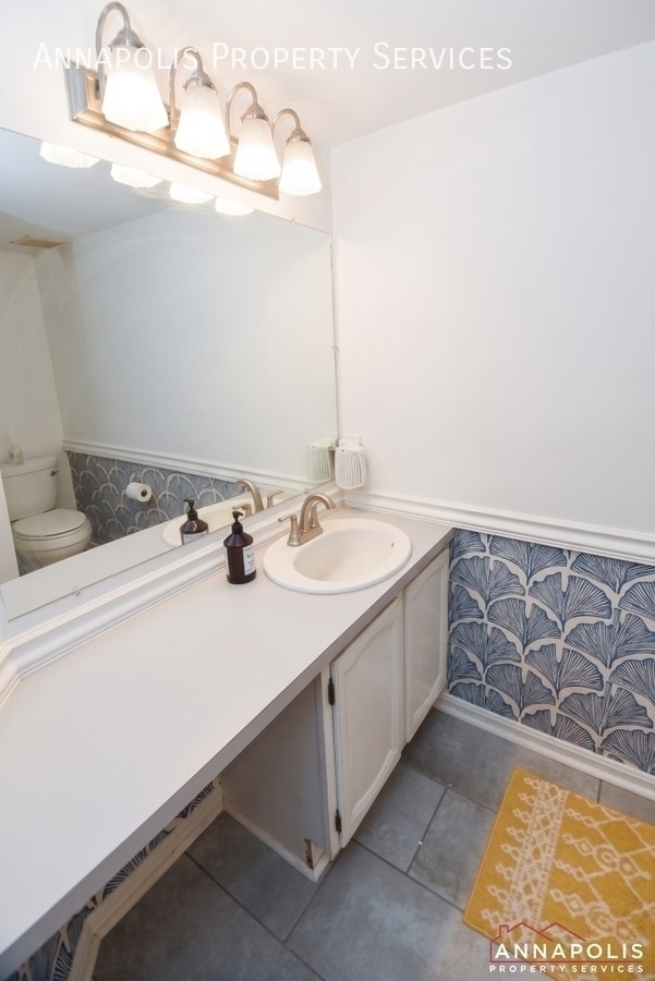 Building Photo - 1625 Hilltop Rd