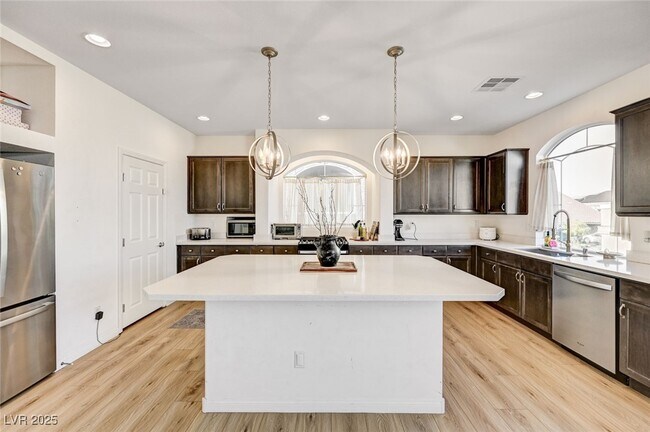 Building Photo - 6328 Rock Strm Ln