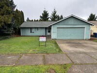 Building Photo - Three Bedroom Home in South Salem