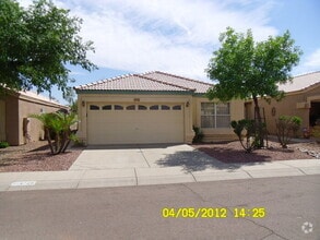 Building Photo - 3 Bed 2 Bath in Most Desired Ahwatukee