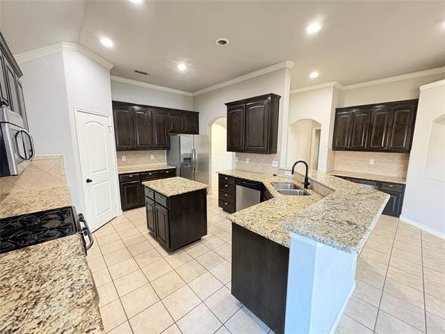 Building Photo - 5900 Shiner Dr