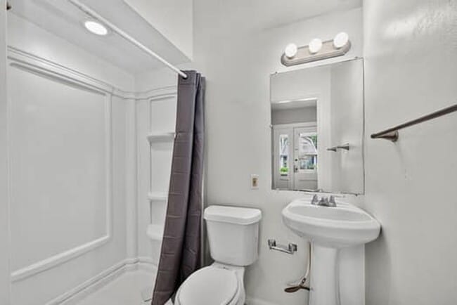 Building Photo - 3819 St Martins Pl