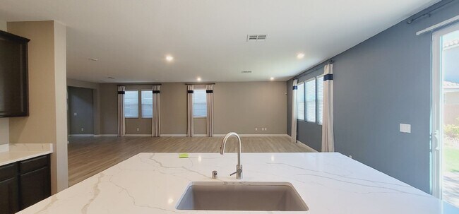 Building Photo - 8745 Boa Vis Ave