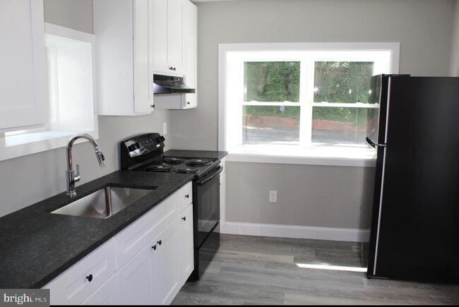 Building Photo - 225 Old Soldiers Rd