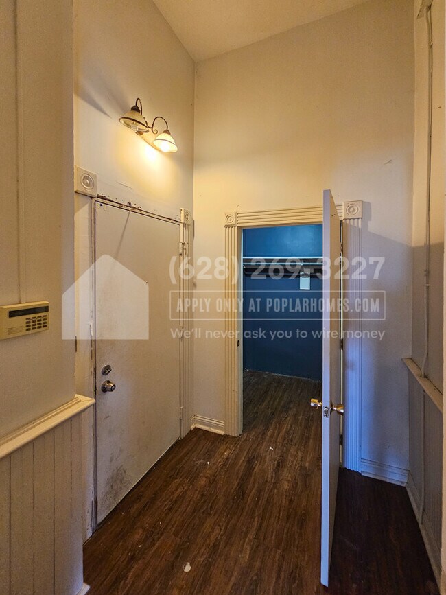 Building Photo - 50 Jackson St