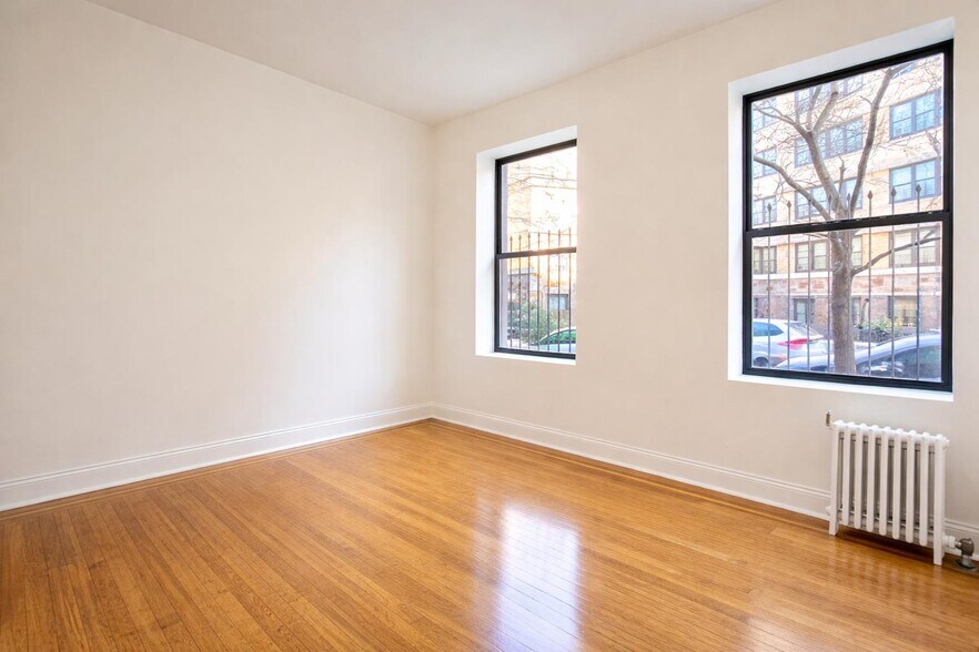 Building Photo - 664 W 163rd St