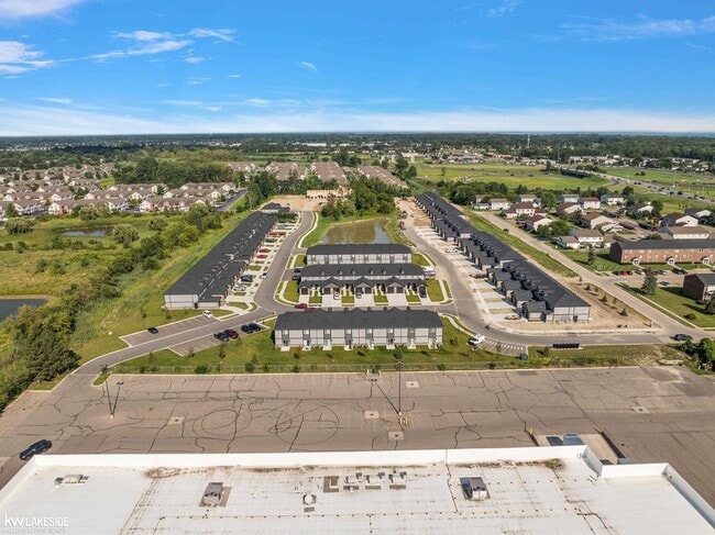 Building Photo - 51410 Tides Dr