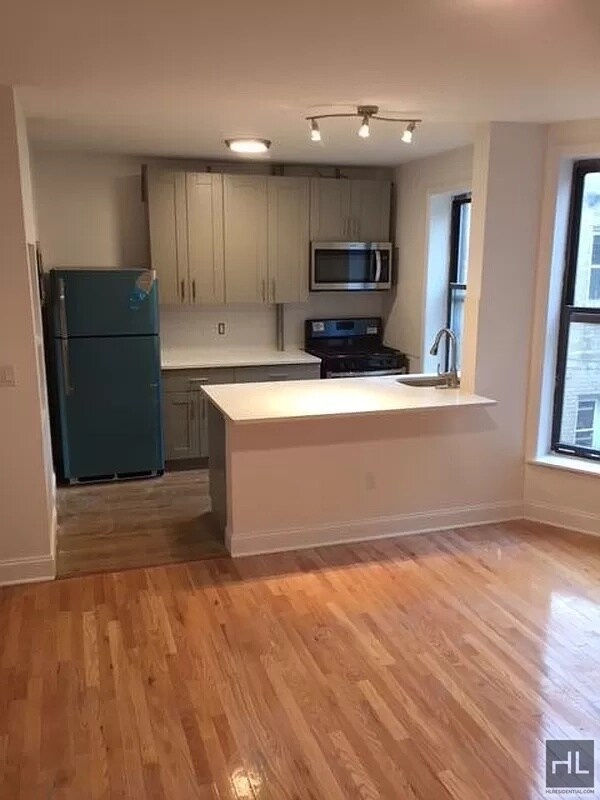 Building Photo - NOSTRAND AVENUE