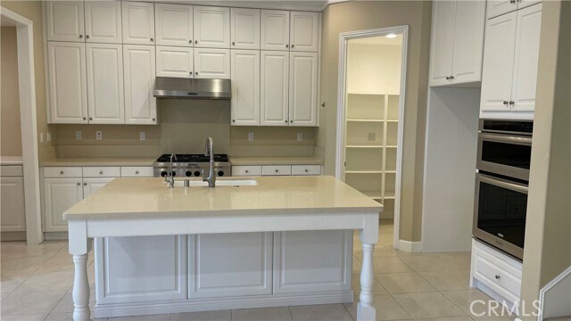 Building Photo - 71 Honeyflower