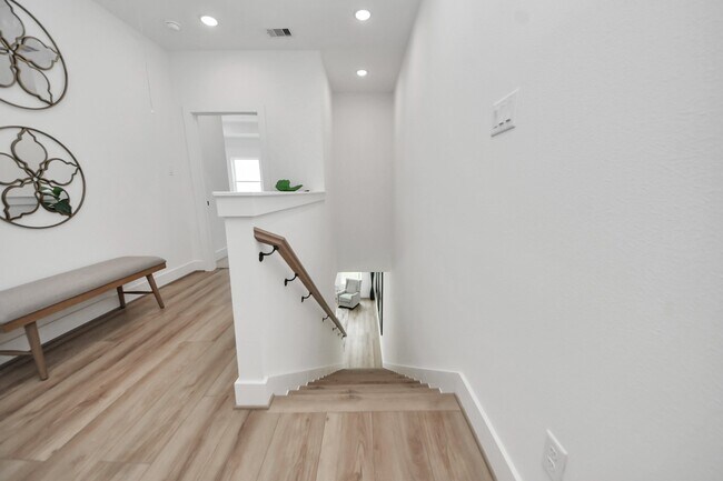 Building Photo - 3118 Wentworth St