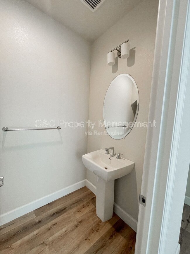 Building Photo - 581 Rosa Monte Wy