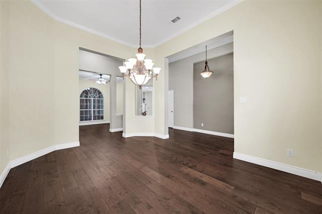 Building Photo - 2413 London Dr